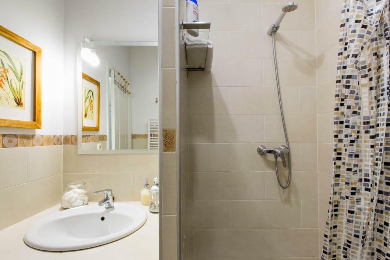 Apartamento Temporada Madrid Ngoại thất bức ảnh