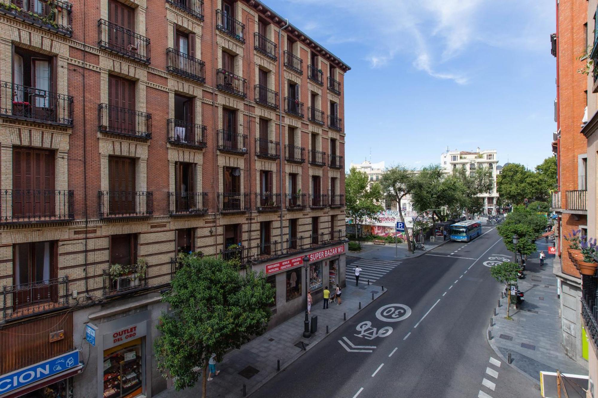 Los Ventanales Plaza Mayor Apartment Madrid Ngoại thất bức ảnh